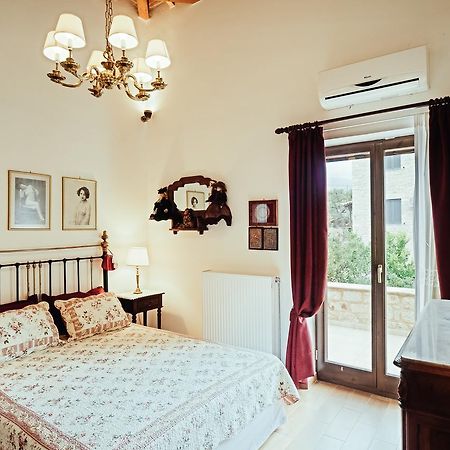 Lena'S Villa Stoupa Exterior photo